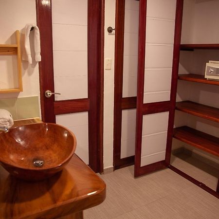 Hotel Punta Faro 이슬라 무쿠라 외부 사진
