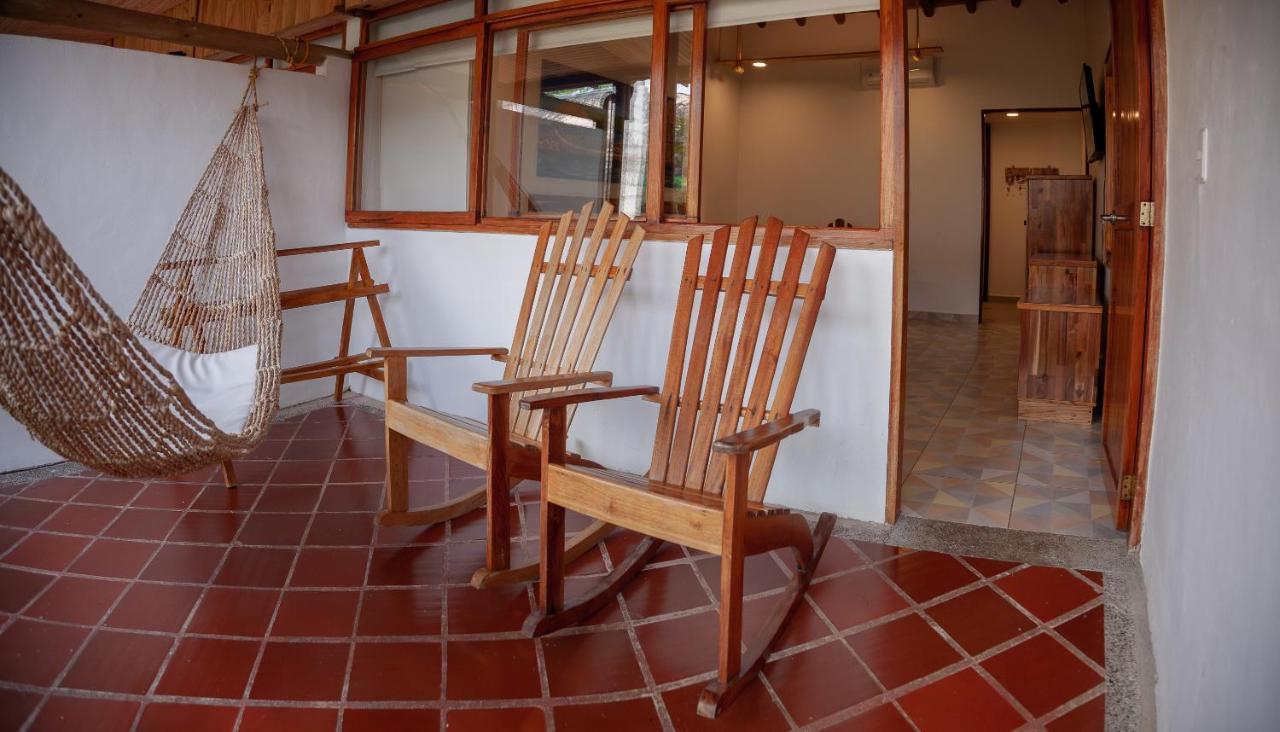 Hotel Punta Faro 이슬라 무쿠라 외부 사진